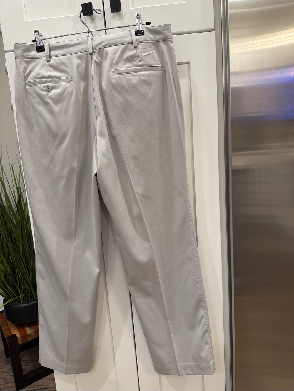 Nike Light Grey Men's Performance Golf Pants - Picture 4 of 9